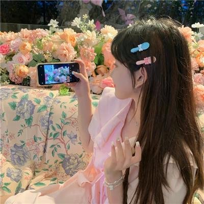 一笑随歌